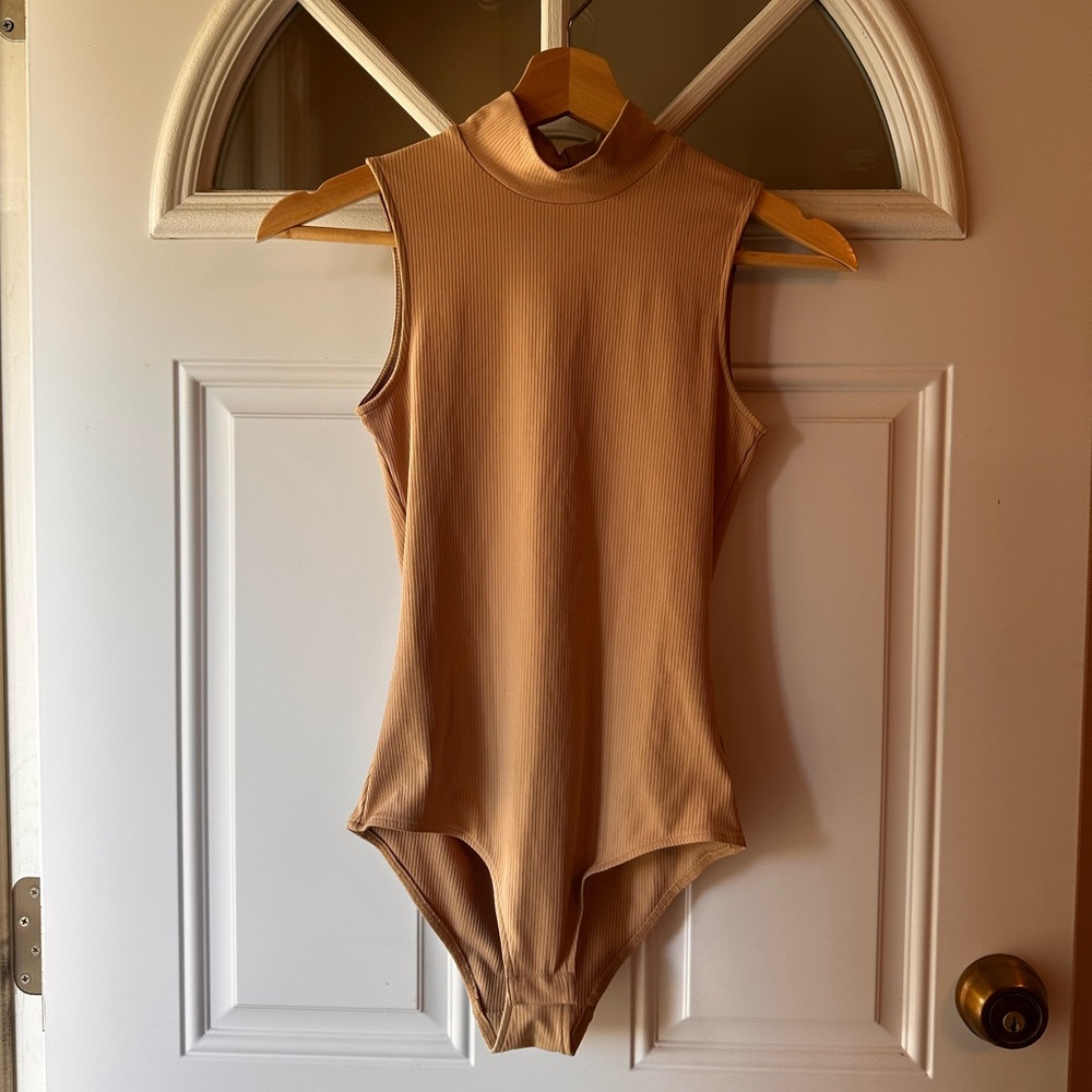 H&M Tan Sleeveless Bodysuit